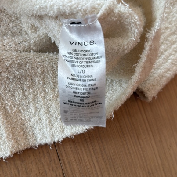 Vince | Teddy fleece sweater | cream | size Large - Picture 5 of 8